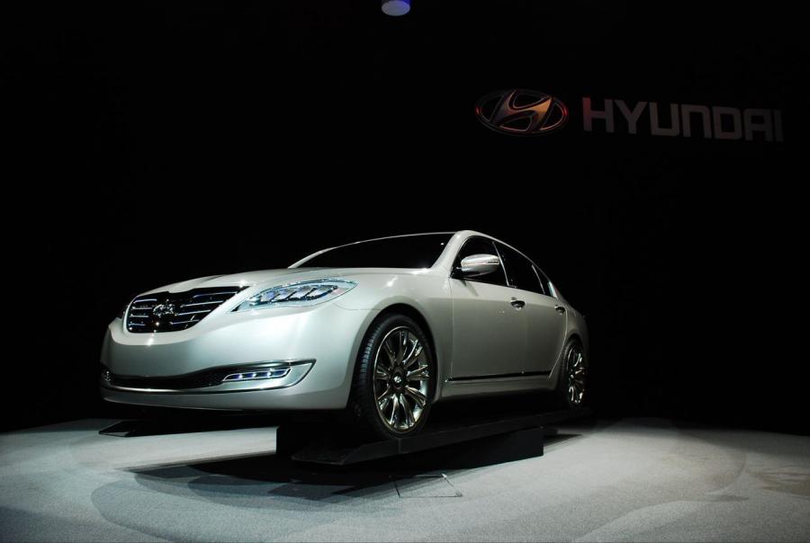  Hyundai Genesis Concept 2007 года  (фото 18 из 60)